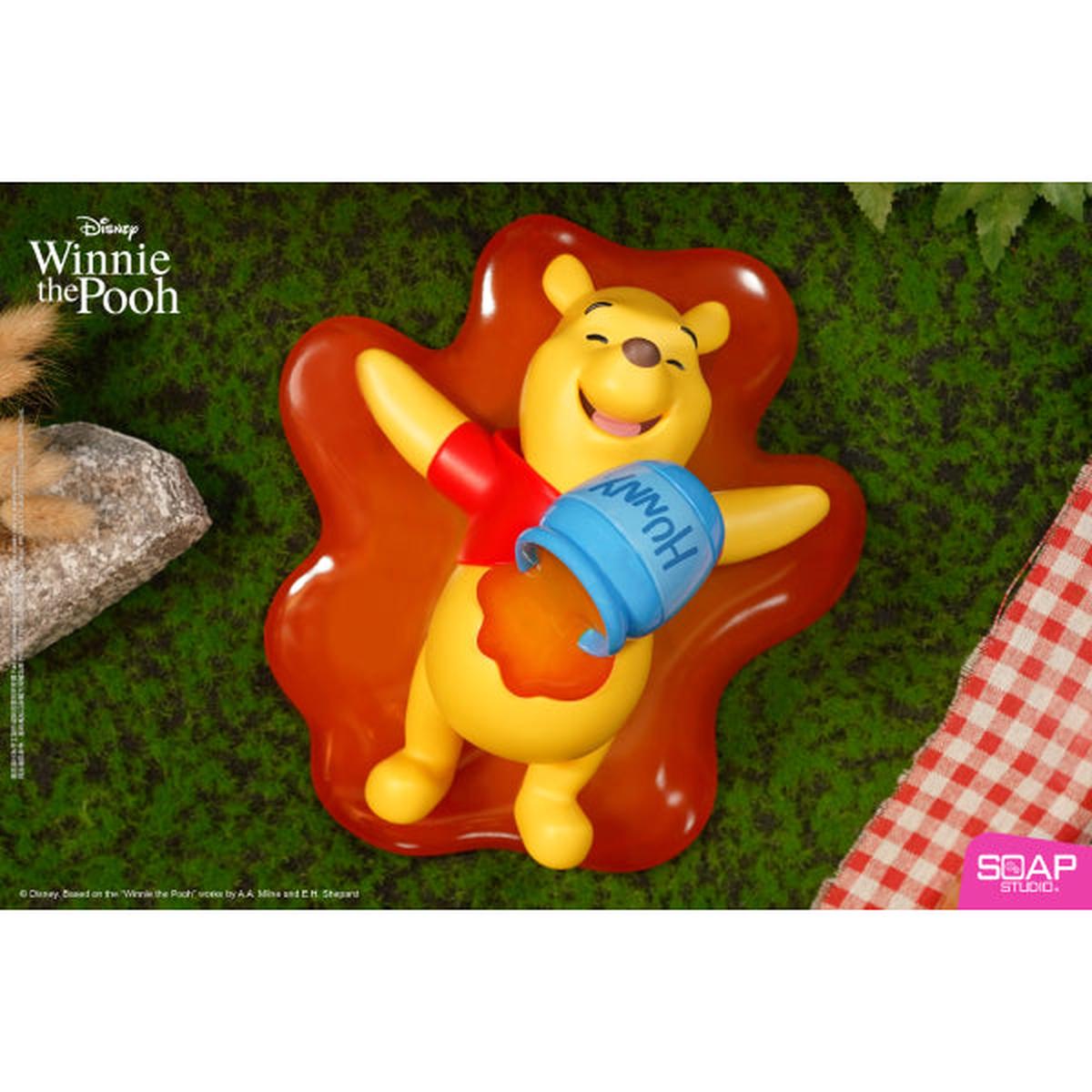 Winnie the Pooh Honey-bath Figure